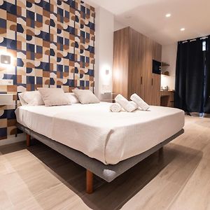 Yard Patraix By Concept Flats